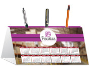 Calendário De Mesa Porta Canetas Horizontal Couchê 250G  Verniz Uv Total Frente  4X0